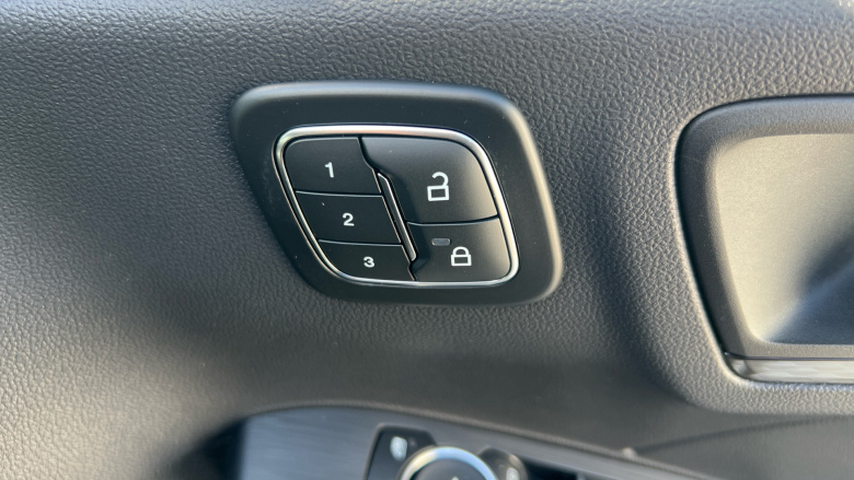 Ford Kuga 2.5 FHEV Sound Edition 5dr CVT Hybrid Estate